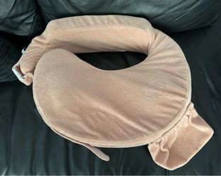 My Brest Friend Deluxe Nursing Pillow – Soft Rose – Excellent Condition
