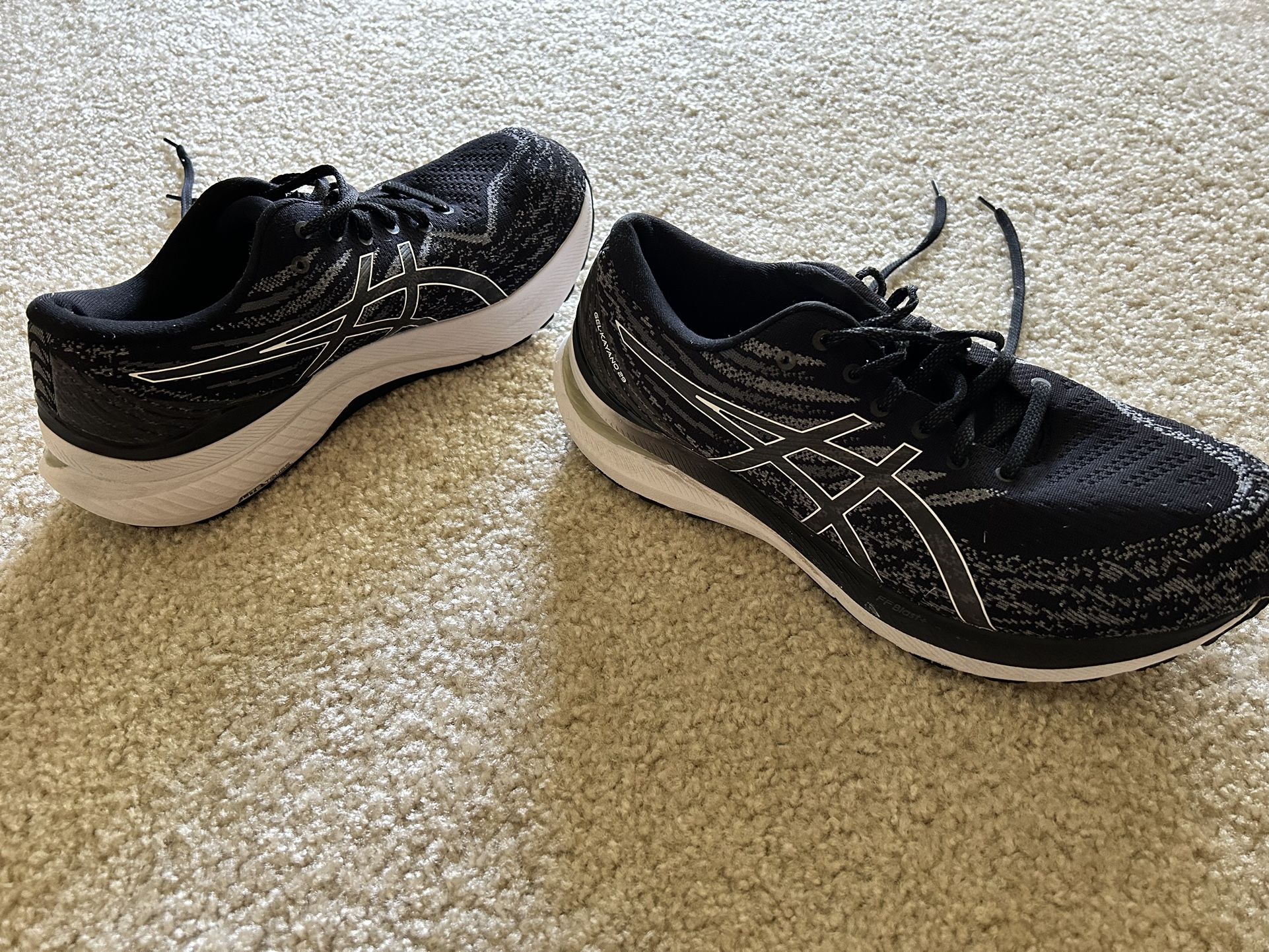 ASICS GEL-KAYANO 29 Running Shoes (M 11 4E)