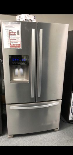 Fridge refrigerator Whirlpool 25 ft.³ fingerprint resistant original price $2199 our price $1199 only