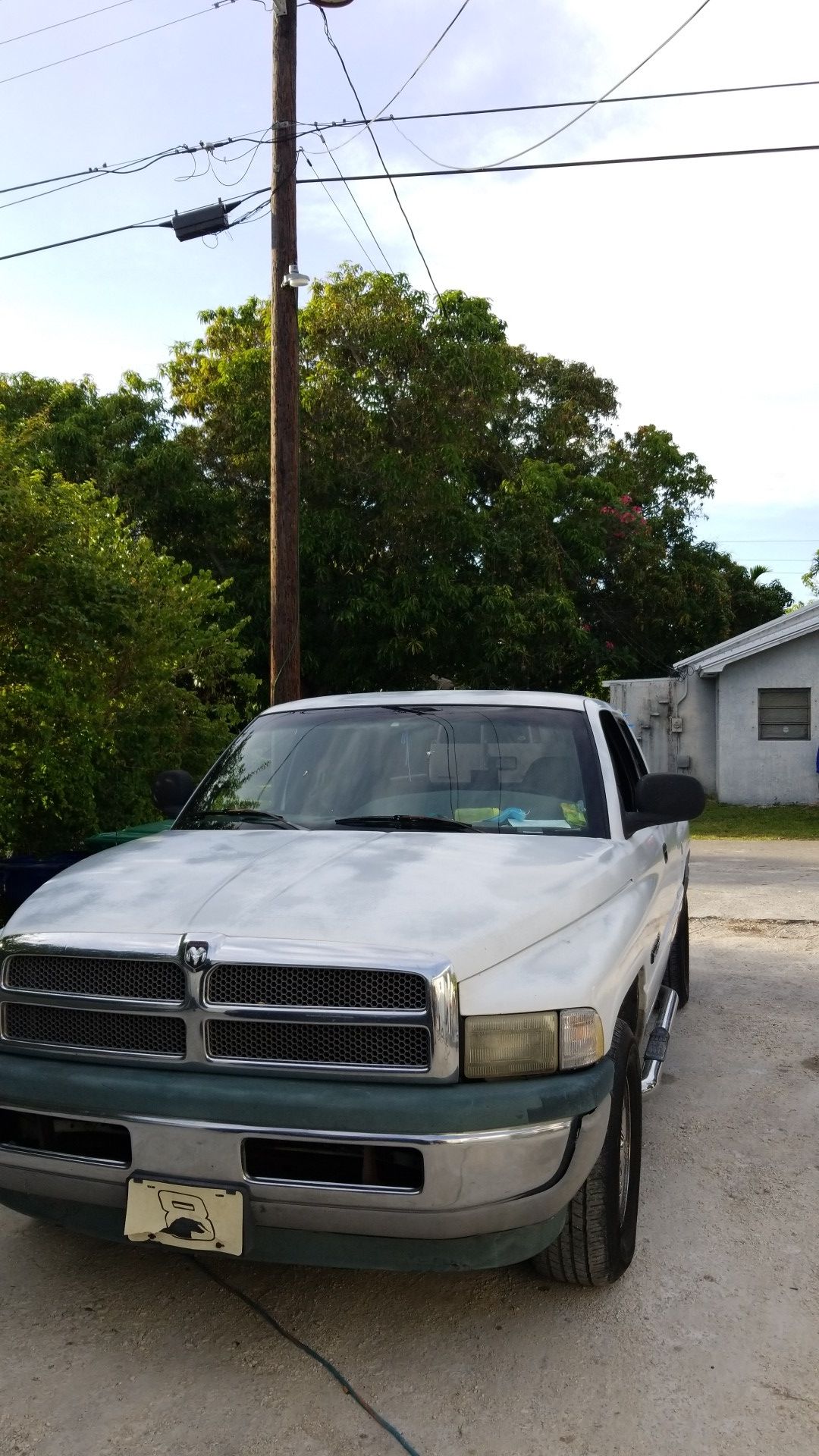 1999 ram 1500 v8