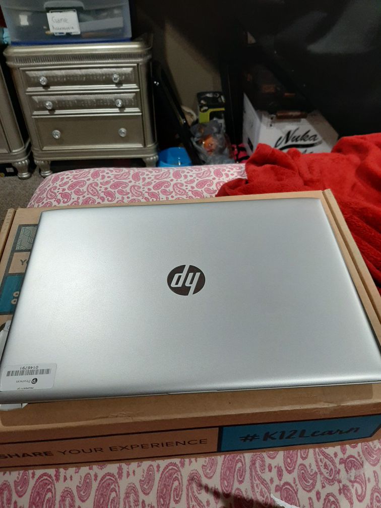 Brand new Hp laptop (READ DESCRIPTION