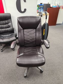 Black conference chairs in good condition