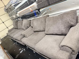 Sofa loveseat.