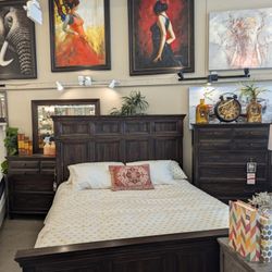 4PC King Bedroom Set.