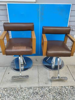 2 chair Barber chap