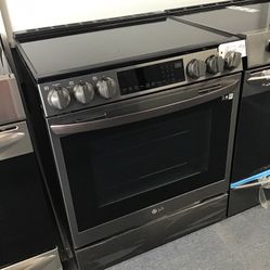 New Scratch And Dent LG 5 Burner Glass Top Black Stainless Steel Slide In Range. 1 Year Warranty 