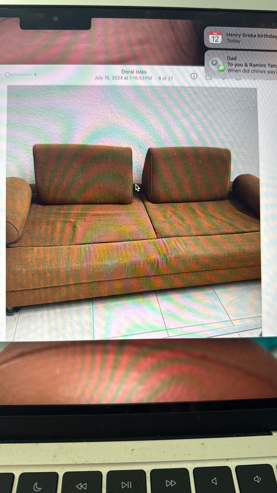 Free Furniture We Are Moving Out, Cine And Get It