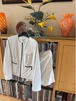 PRICE DROP: NW/OT,IMMACULATE fully-lined LAMBSKIN LEATHER SUIT by WORTH, 12,8