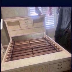 Queen Bed  $400