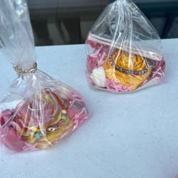 Flower Candle With Ring N Bracelet Inside