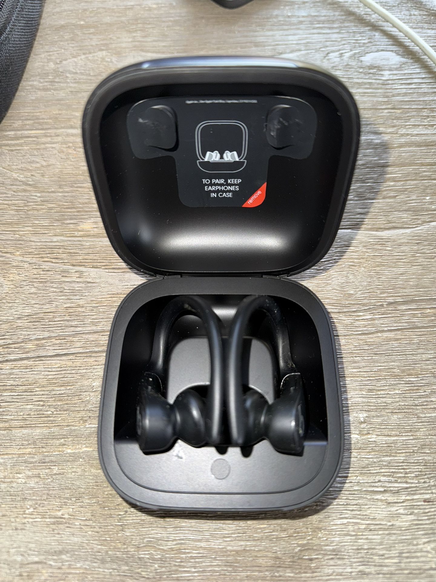 Beats Pro Wireless Headphones