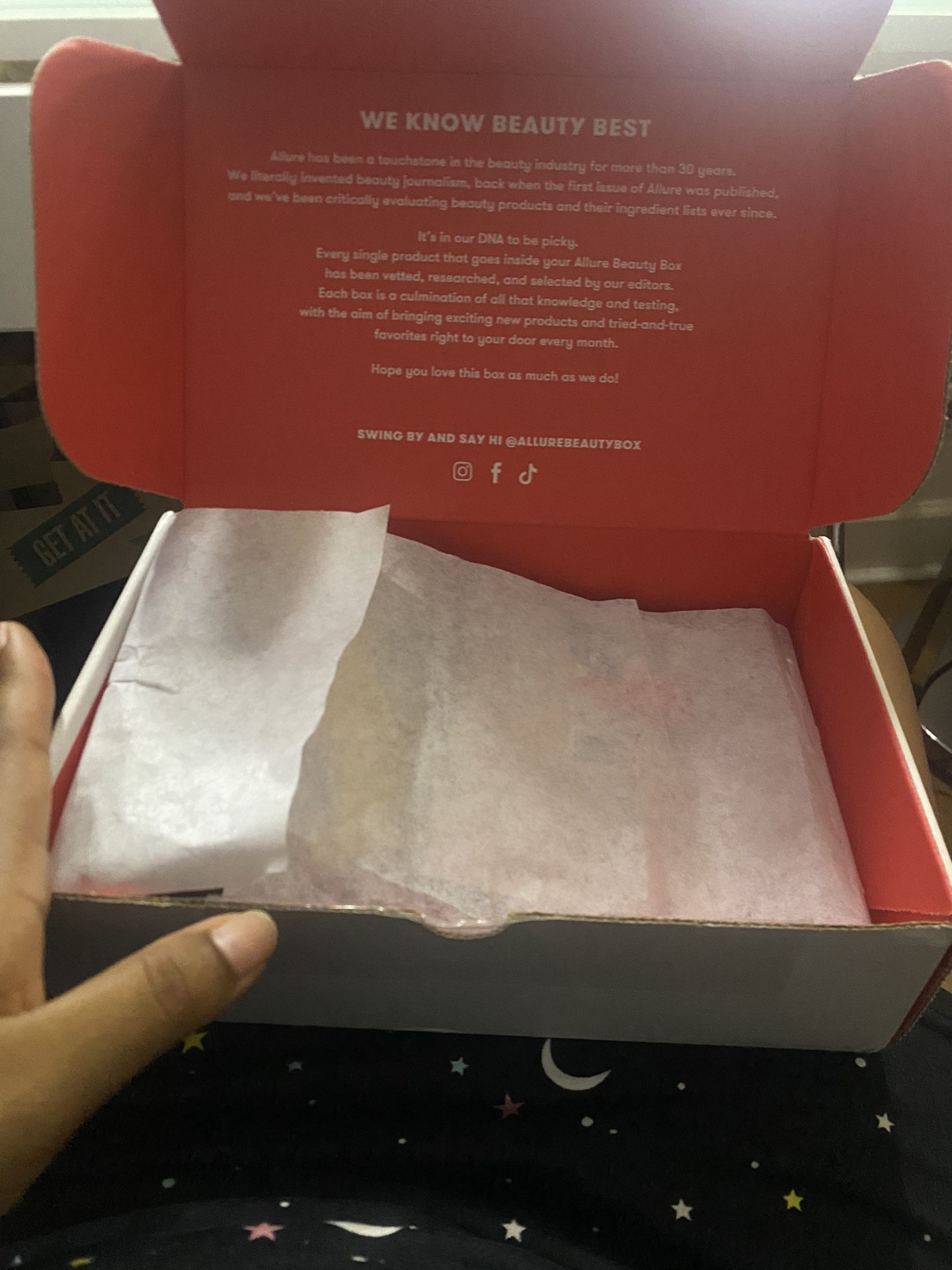 Mystery Makeup Bag 10-12 Items