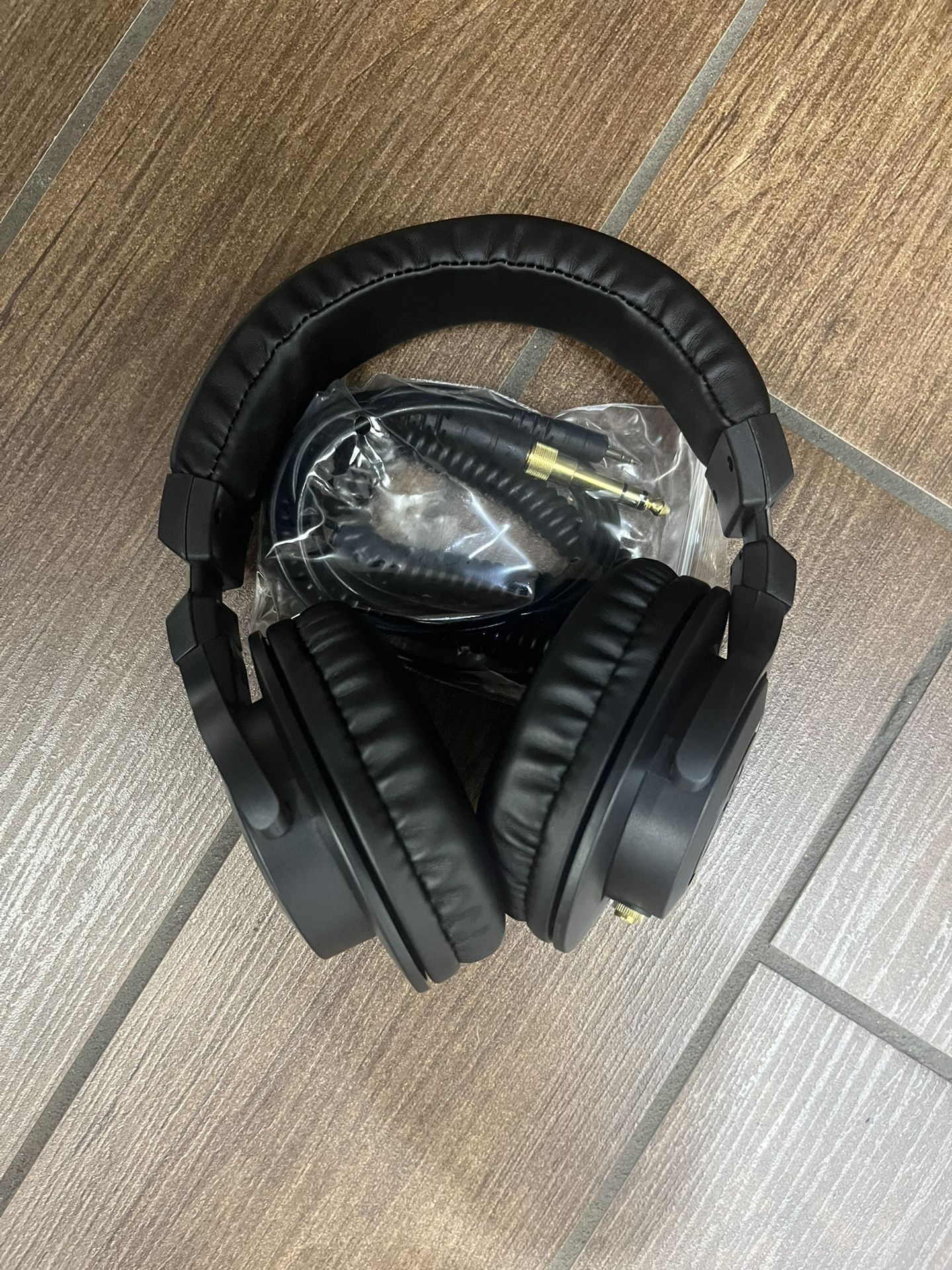 Rockville Pro M50 Headphones