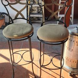 Pair Of Chairs 💺
