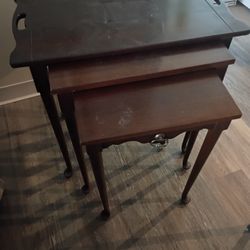 Nesting Table
