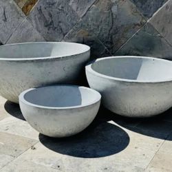 Concrete Pots (Delivery Available)