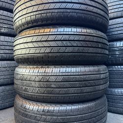 4 MICHELIN TIRES 225/65/17 FREE MOUNT AND BALANCE