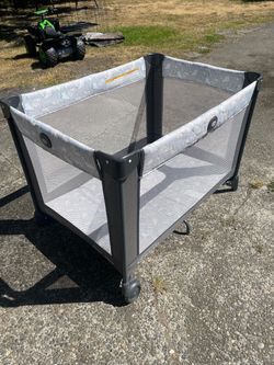 Graco Pack 'n Play Portable Playard
