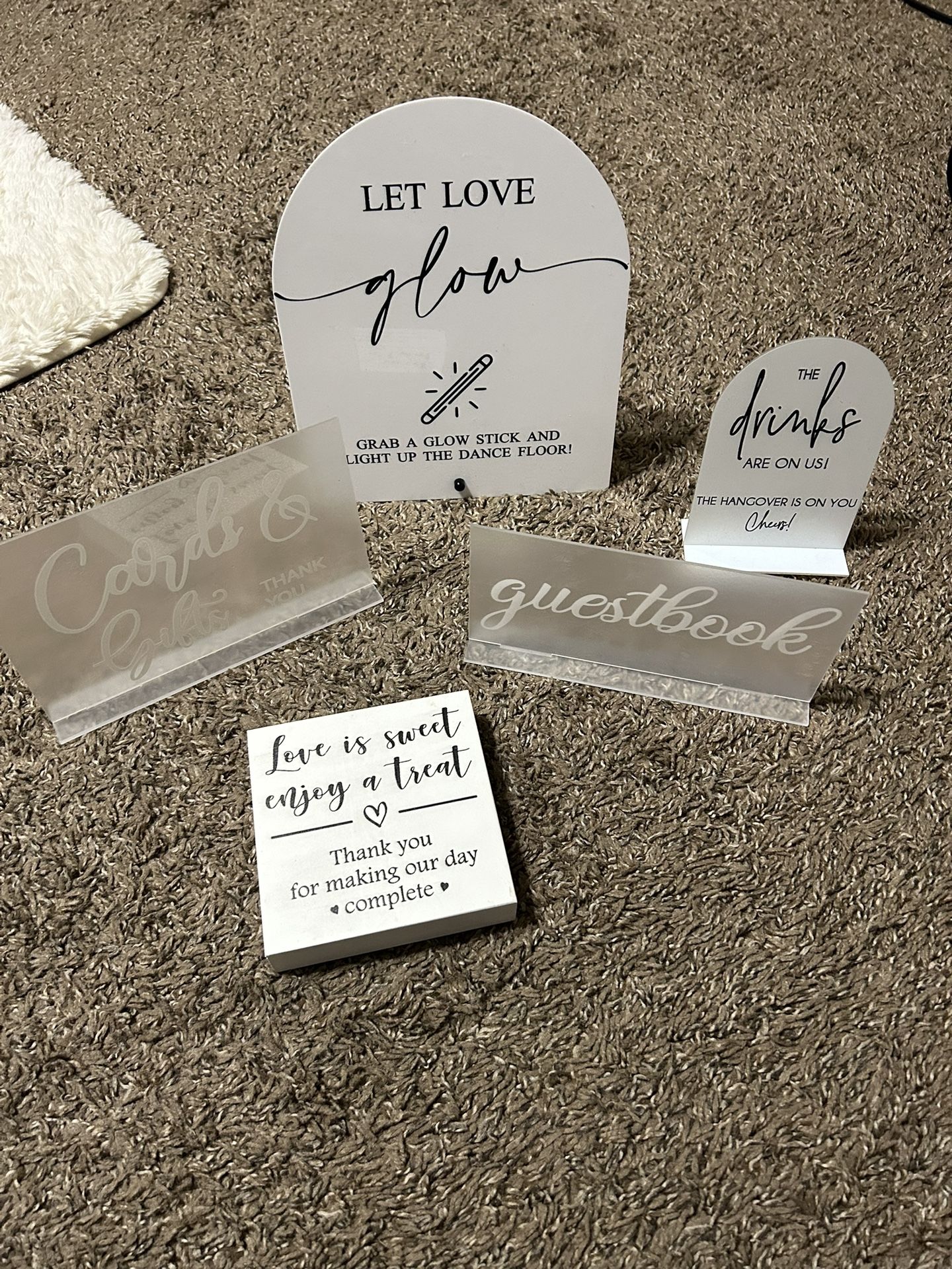 Signs For Wedding
