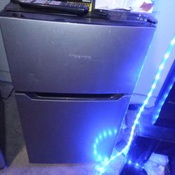 Hisense Mini Fridge 