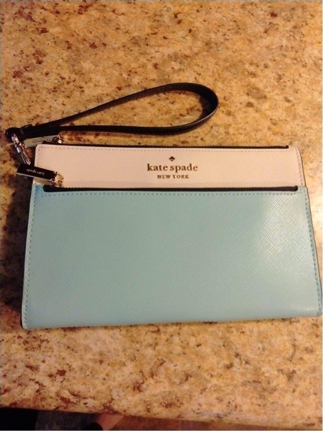 Kate Spade Wristlet Saffiano Style