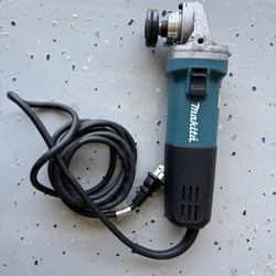 Makita Angle Grinder 