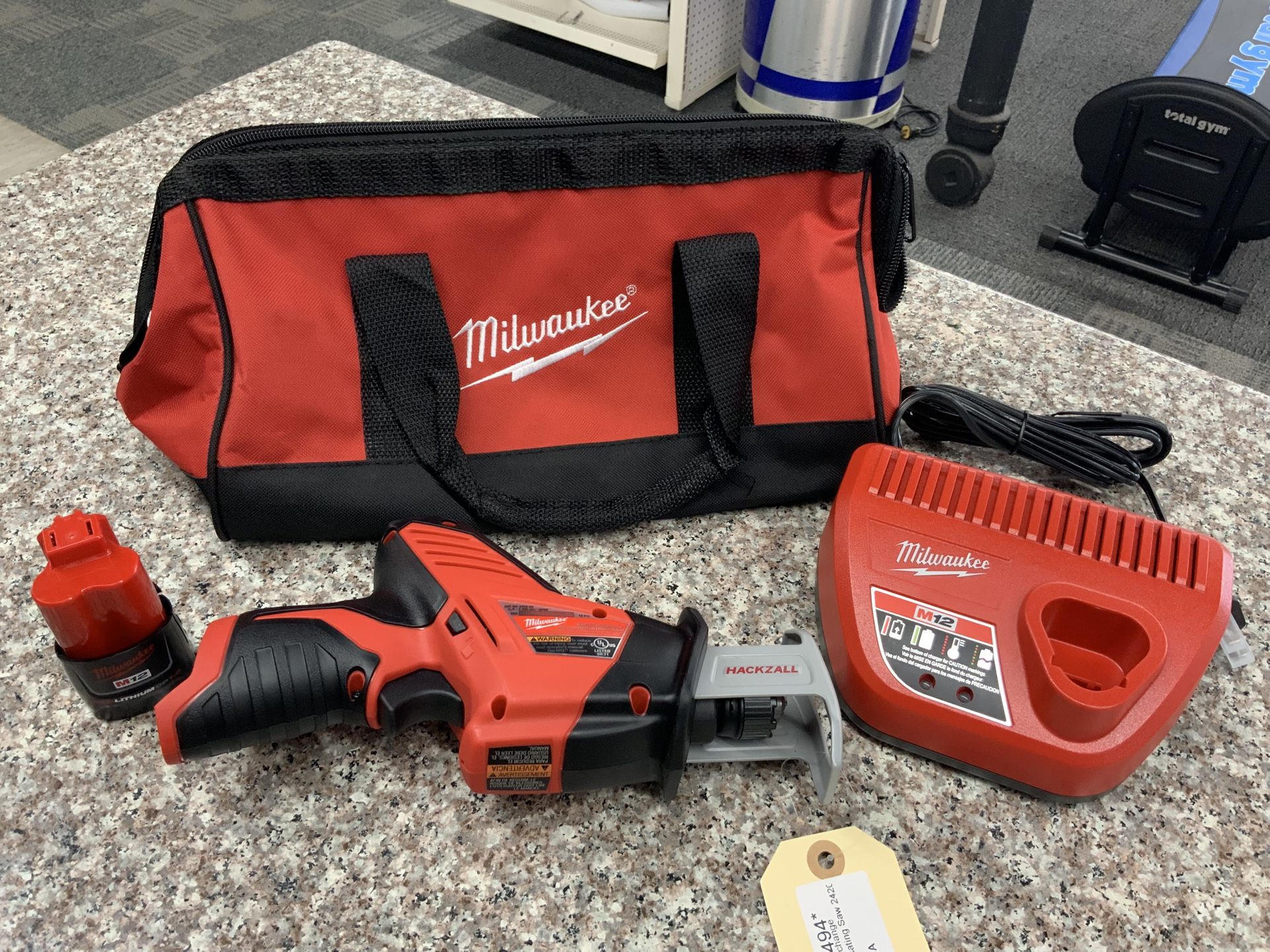 Milwaukee M12 Hackzall Reciprocating Saw With Battery And Charger
