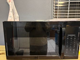 Black Over-the-Range Microwave