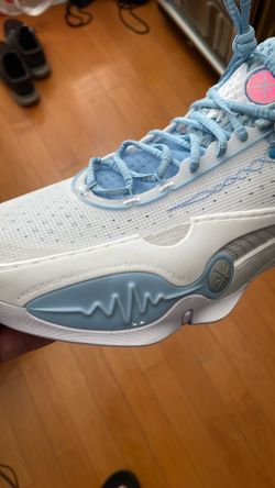 Way of Wade men’s shoes size 11