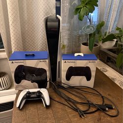 PS5 Disc Version Bundle – Great Condition