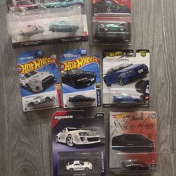 HOT WHEELS PREMIUM AND REDLINE 