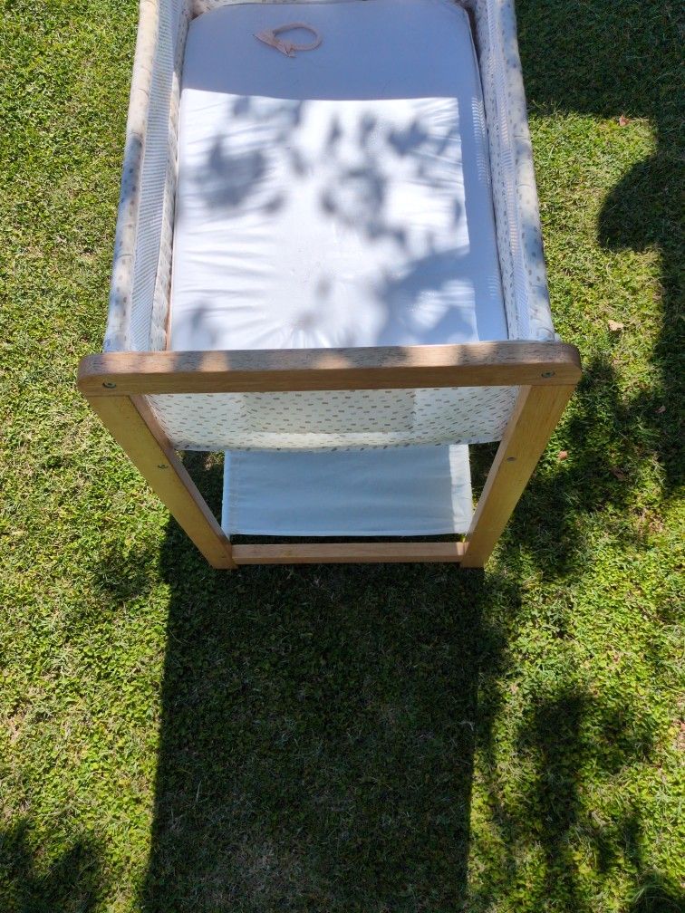 Baby Crib/Changer