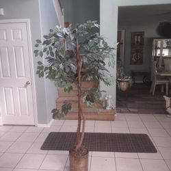 Artificial tree