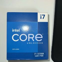 Intel - Core i7-13700K 13th Gen 16 cores 8 P-cores + 8 E-cores 30M Cache, 3.4 to 5.4 GHz LGA1700 Unlocked Desktop Processor