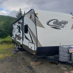 2015 Keystone Couger RV
