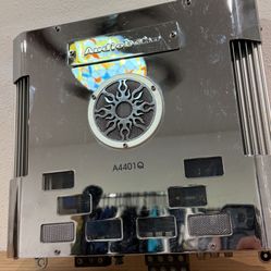 Vintage Audiobahn 4-channel Class A/B MOSFET power amplifier A4401Q