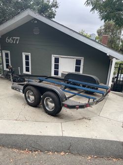 Boat trailer