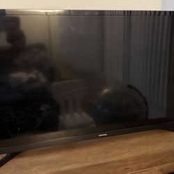 📺 Samsung 32” HD LED TV – Model UN32J4000D