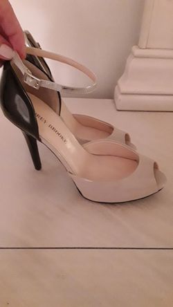 Gorgeous in a very good condition A Brook size 39 shoes