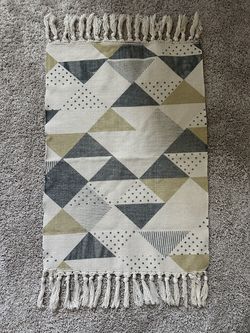 Decorative Geometric Rug with Non Slip Pad, 24''W x 36''L