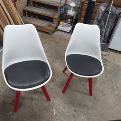 Free Chairs 