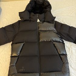 MONCLER PUFFER JACKET 