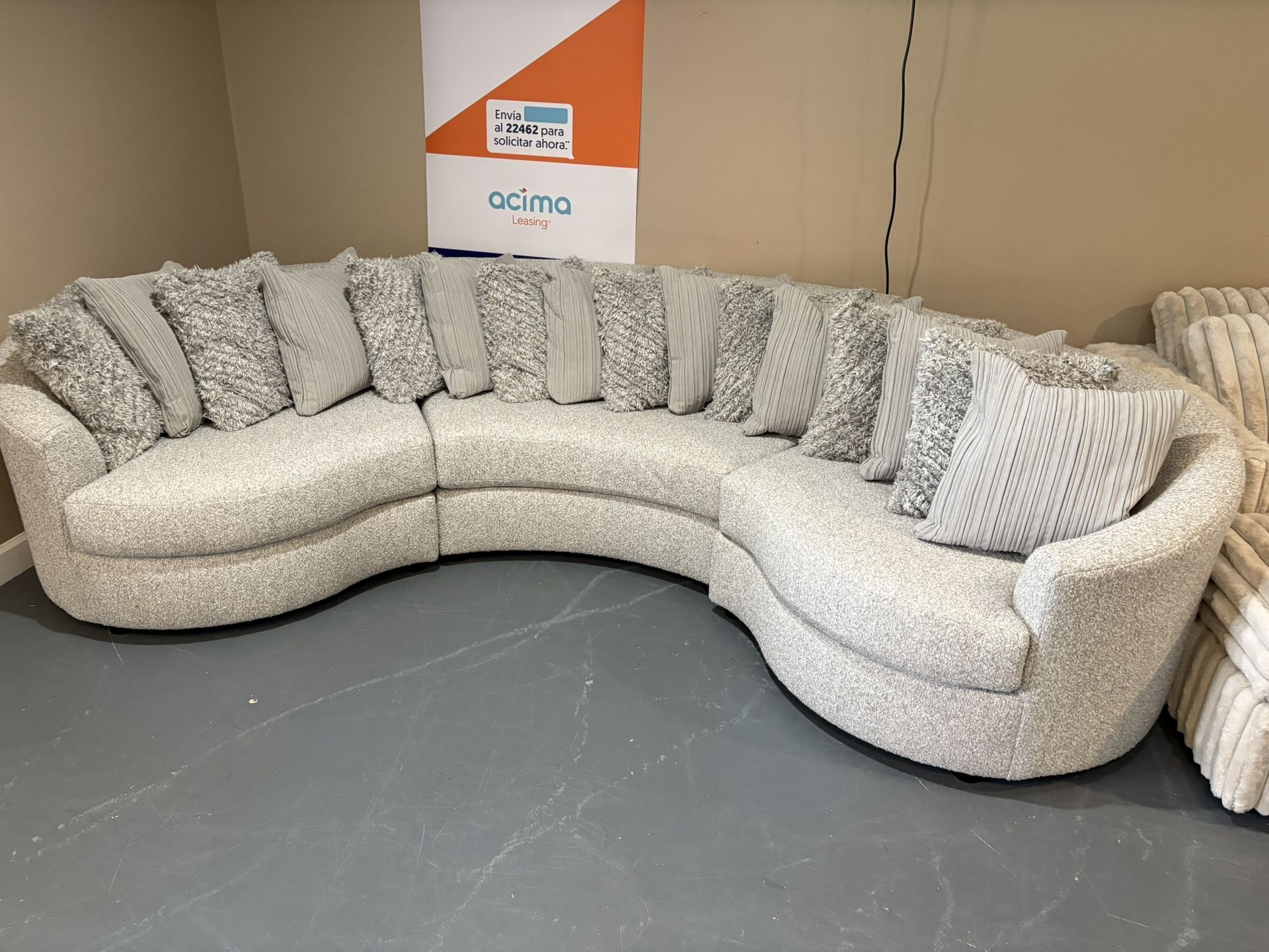New 3pc Curved Sectional