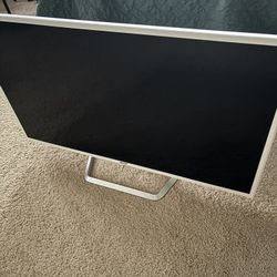 31.5  Monitor. Good Condition!