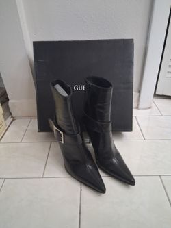 Guess boot heels