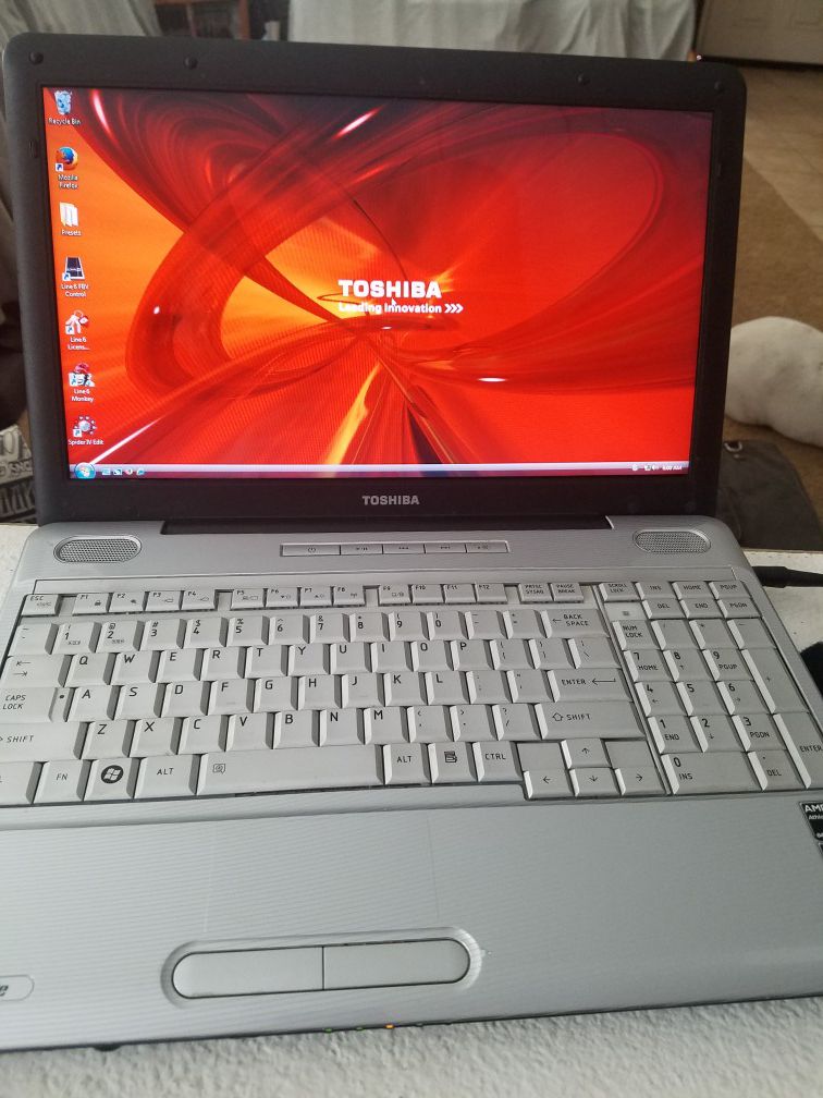 Toshiba Laptop 15" Display 2.1 Ghz AMD CPU...