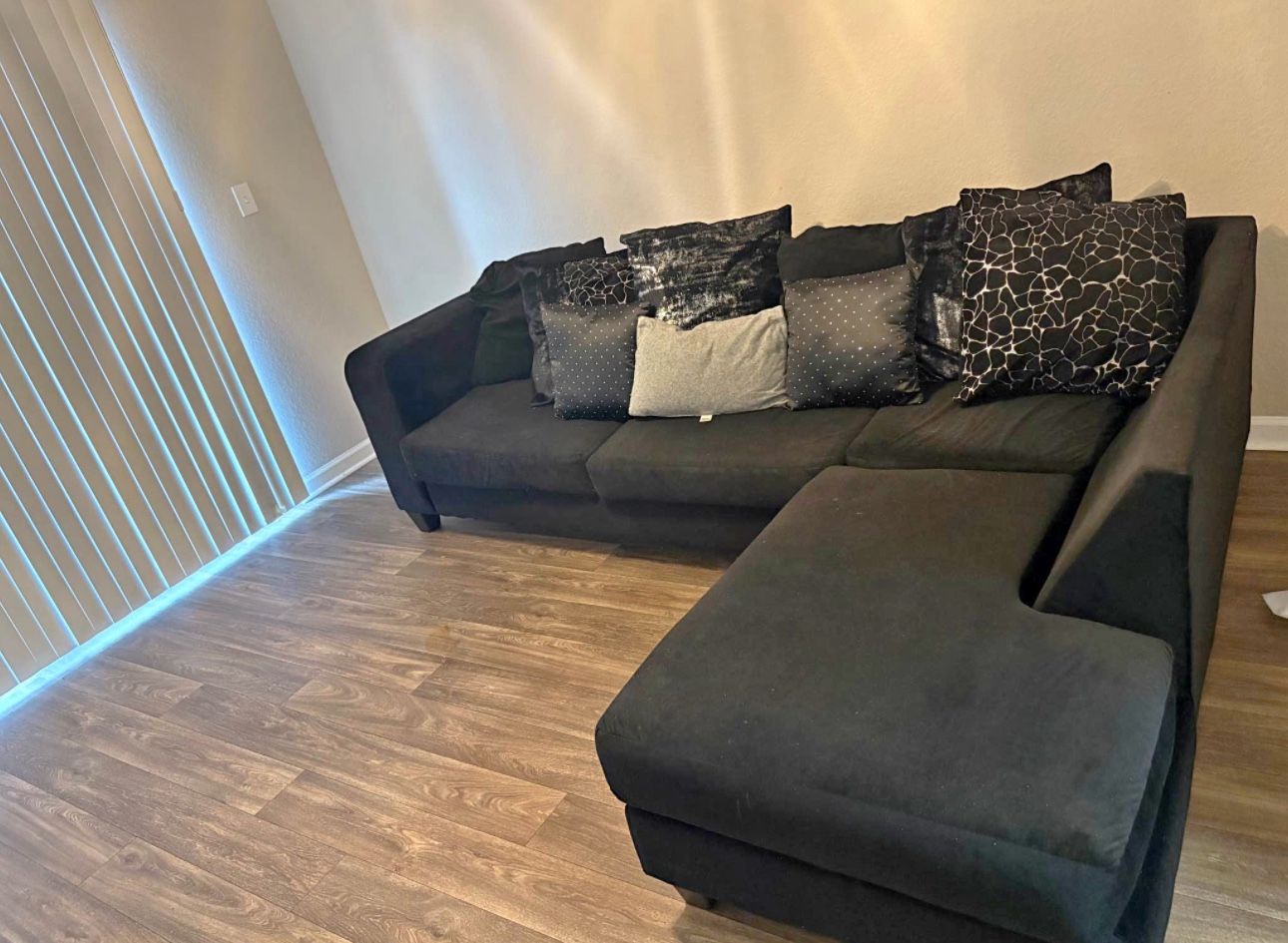 Black Sectional Couch (Delivery Available!)