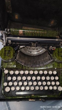 Antique Typewriter With Original Cover 85 + Years Old! Beautiful 
