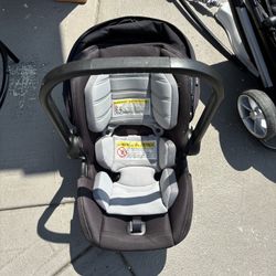 Jogger City Go 2 Infant Car Seat & Stroller