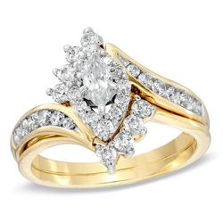 Size 5.5 Zales Diamond Yellow Gold Bridal Set